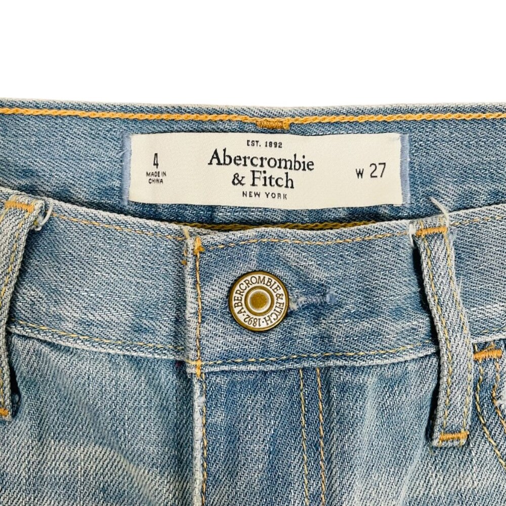 Abercrombie & Fitch Womens Mid Rise Distressed Jean Shorts Size 27 Light Wash - Picture 4 of 6